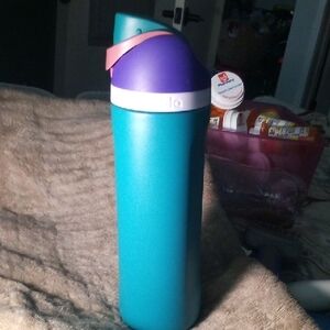 Sleek Blue and Purple Insulated Water Bottle